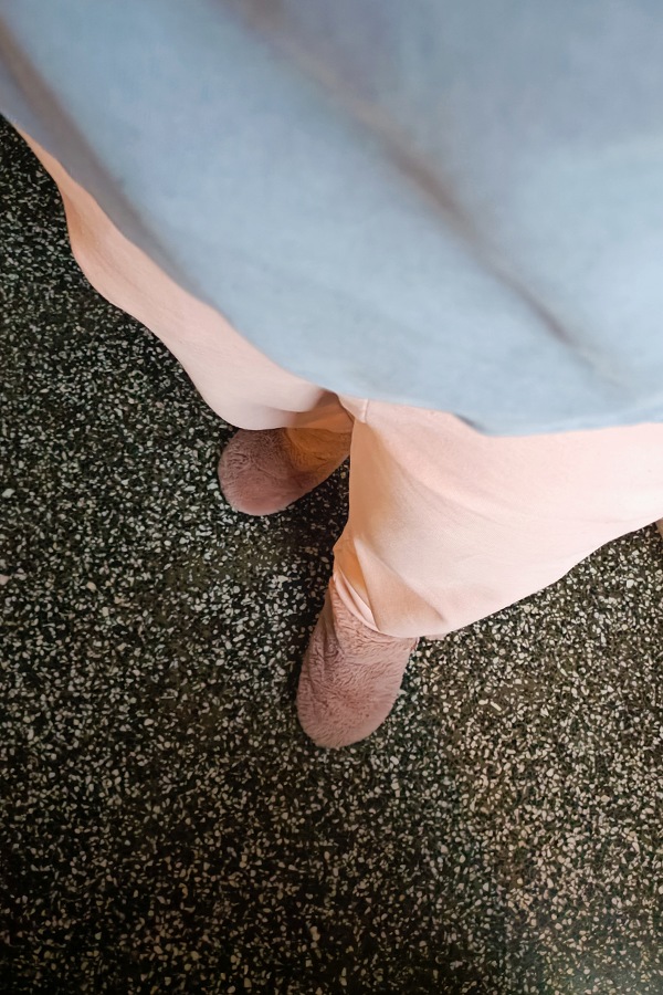 Wohlfühloutfit für den Sonntag am Laptop