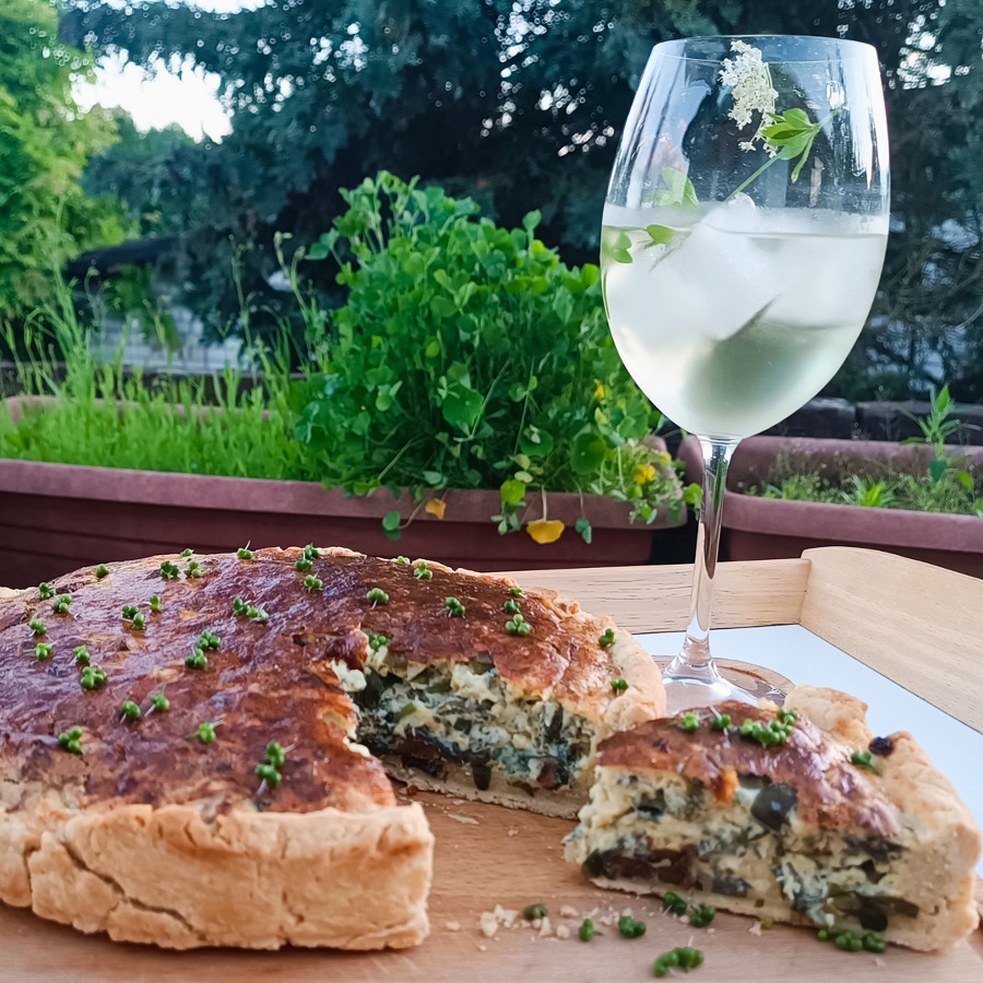 Lieblingsrezept mit WIldkräutern, Brennnessel-Quiche