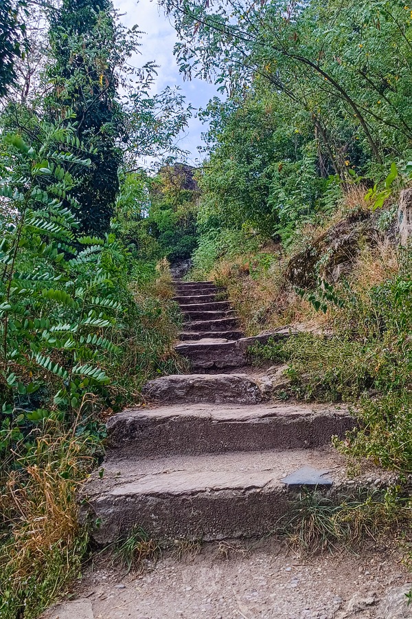 Stufen zur Burgruine Dürnstein